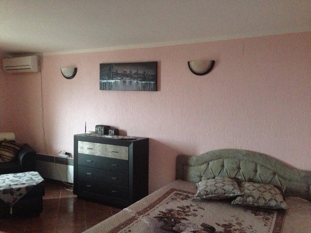 Apartments Svetlana ウトイェハ エクステリア 写真