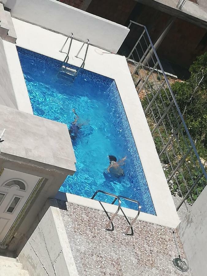 Apartments Svetlana ウトイェハ エクステリア 写真