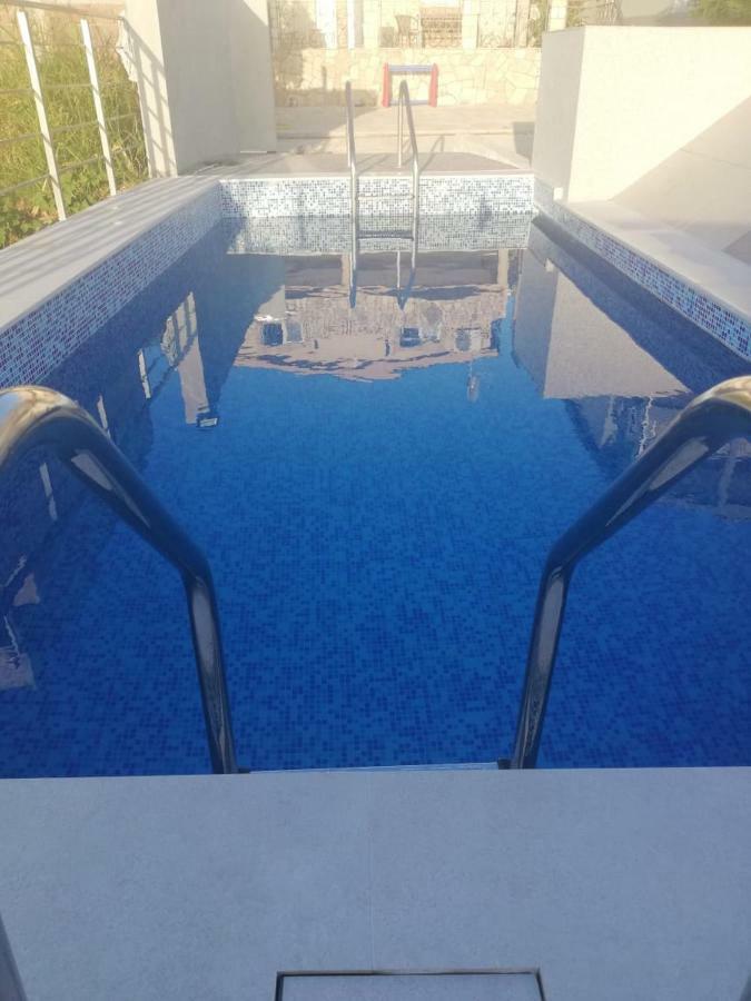 Apartments Svetlana ウトイェハ エクステリア 写真